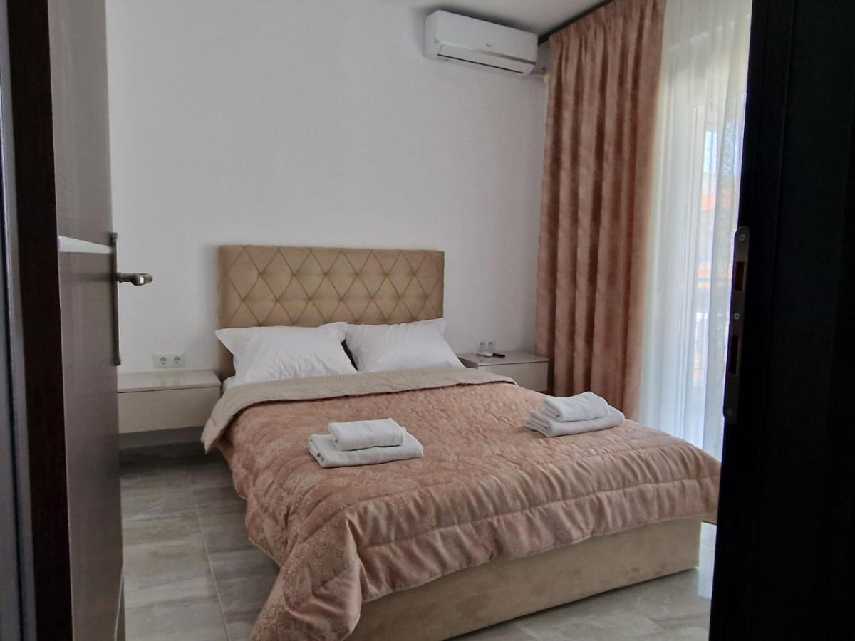 Christakis Home Nea Kallikrateia Exterior photo